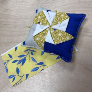 Coudre un coussin à aiguilles ORIGAMI MOULIN